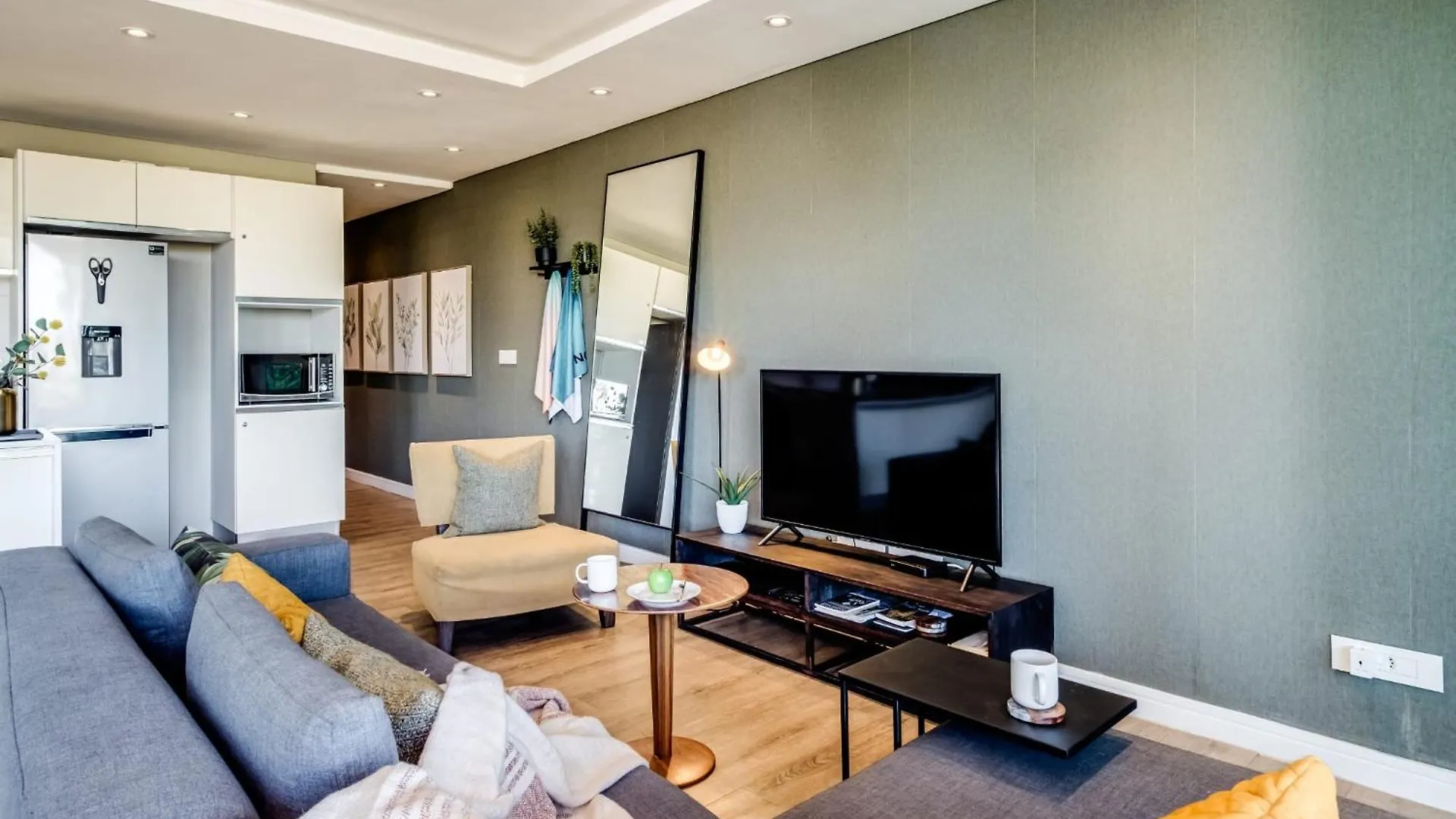 202 Warwick Apartment Cape Town 0*,  South Africa